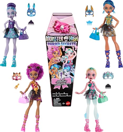 Monster High Buried Secrets - Bambole Cozy Creepover, bambola misteriosa a sorpresa con 5 accessori a tema da scoprire inclusi, giocattolo per bambini, 4+ anni, HYV64