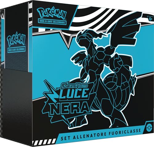 Pokémon: set Allenatore Fuoriclasse (Zekrom) dell’espansione Scarlatto e Violetto - Luce Nera del GCC Pokémon (una carta a figura intera di Thundurus, nove buste di espansione e accessori premium)
